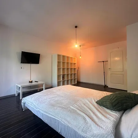 Nest 20 * Bucarest